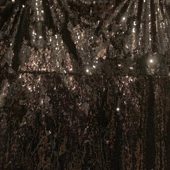 Dress the Population liquid black sequin jumper - Picture 7 of 9